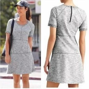 Athleta En Route Heather Gray & Black Zip Back Short Sleeve Dress NWOT New
